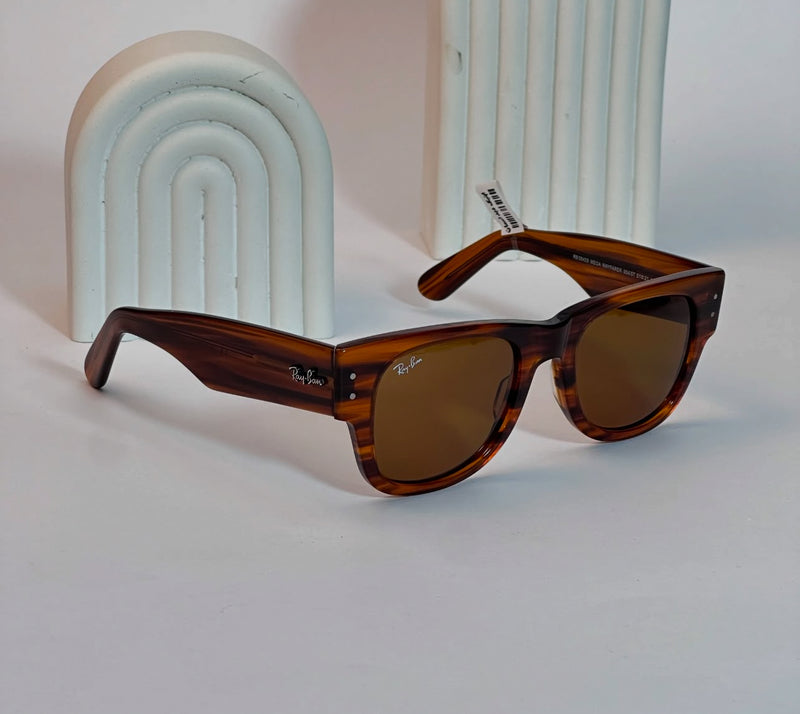 Ray-Ban Mega Wayfarer RB0840S.