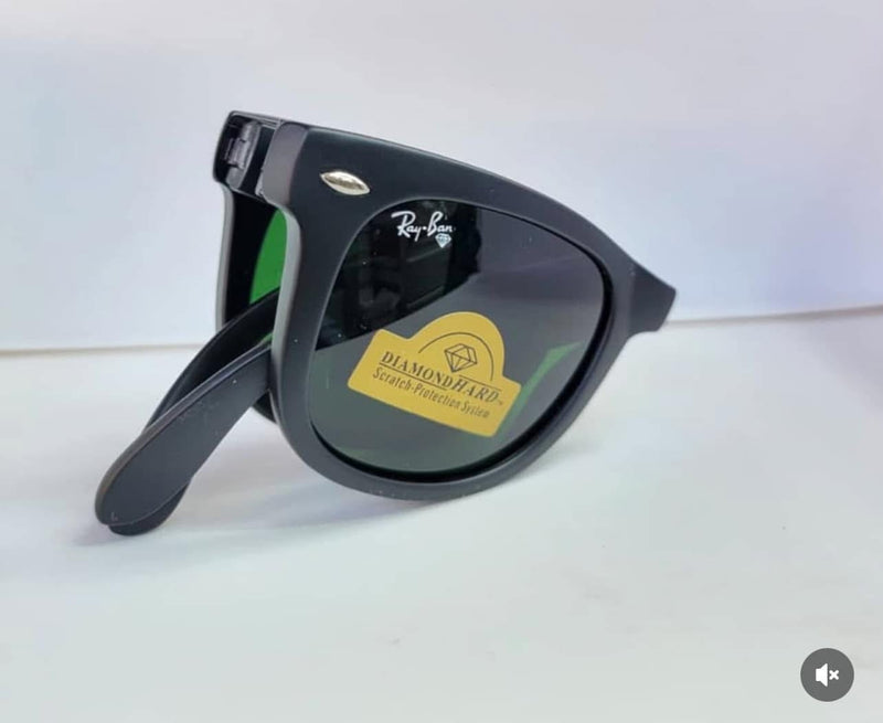 Ray-Ban Folding Wayfarer (RB4105)