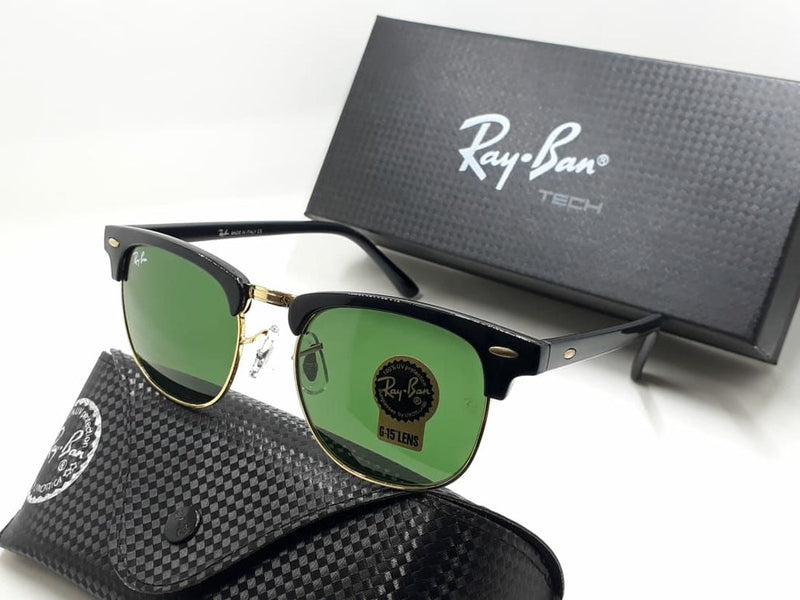 Ray-Ban Clubmaster Classic.