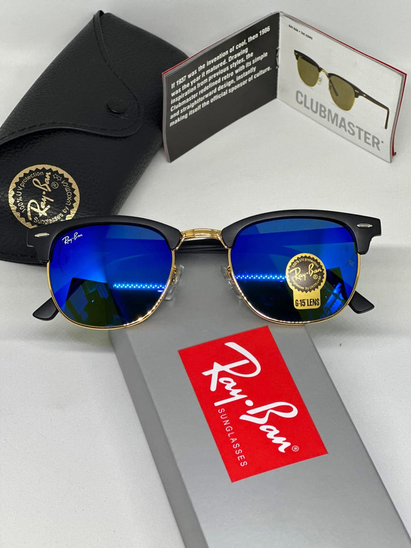 Ray-Ban Clubmaster Classic.